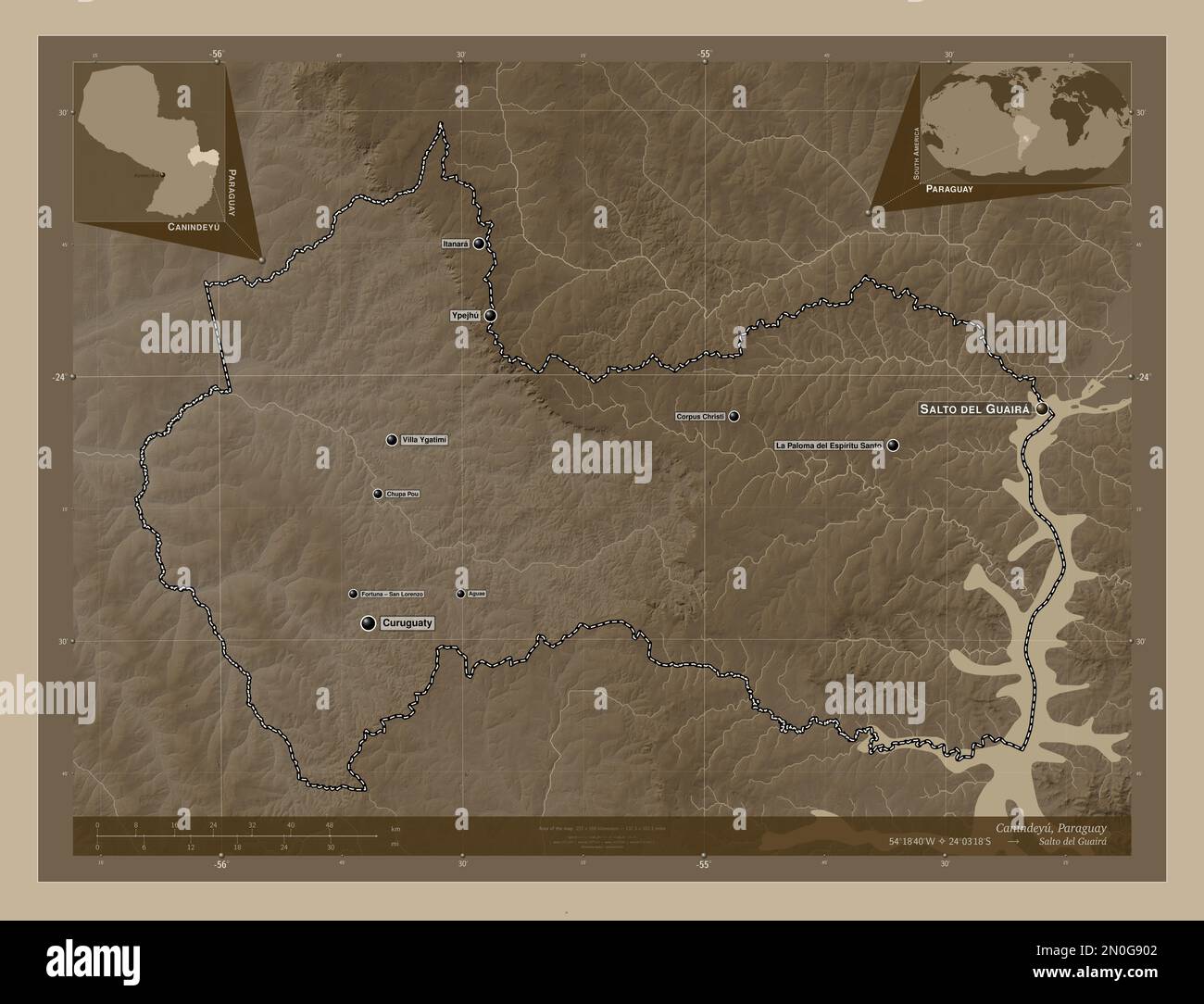 Canindeyu, dipartimento del Paraguay. Mappa dell'altitudine colorata in tonalità seppia con laghi e fiumi. Località e nomi delle principali città della regione. Mais Foto Stock