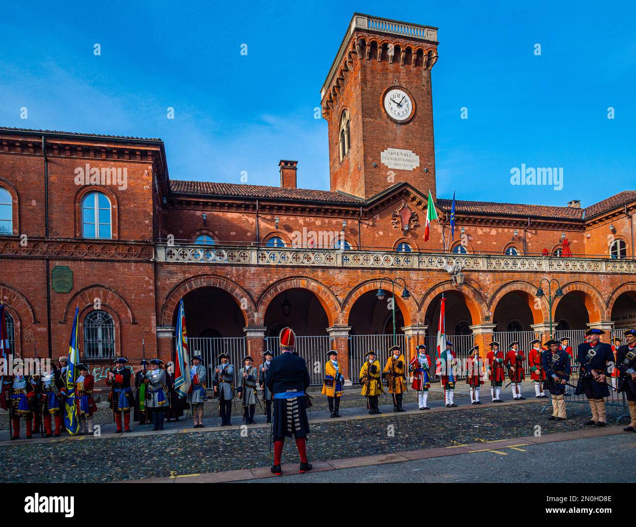 Torino, Italia. 05th Feb, 2023. Italia Piemonte Torino Borgo Dora Balon - mercato dell'antiquariato Gran Baloon - Gruppo storico Pietro Micca di Torino Credit: Realy Easy Star/Alamy Live News Foto Stock