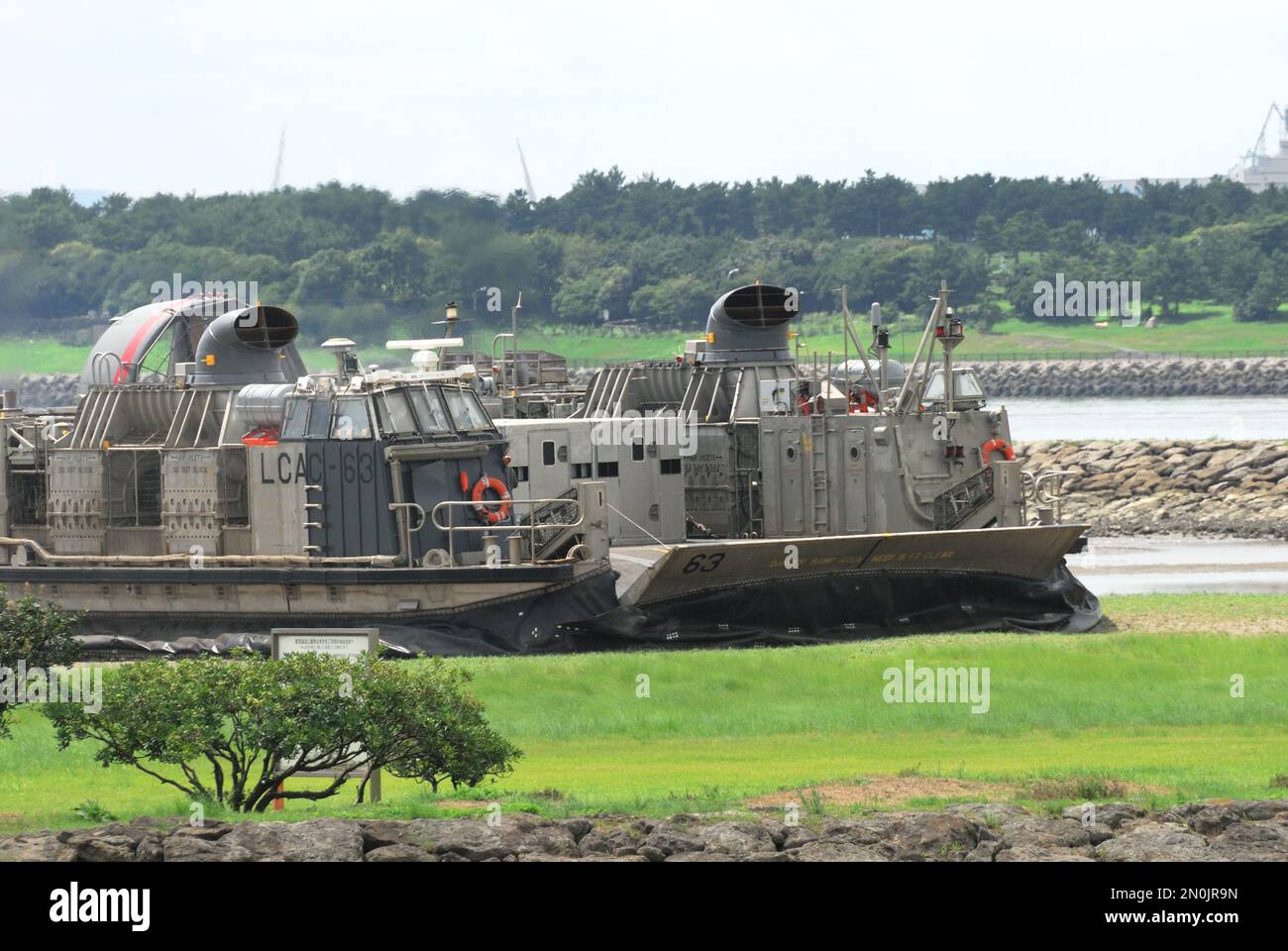 Prefettura di Chiba, Giappone - 31 agosto 2008: LCAC (Landing Craft Air Cushion) della Marina degli Stati Uniti condurre un exerc di atterraggio anfibio Foto Stock