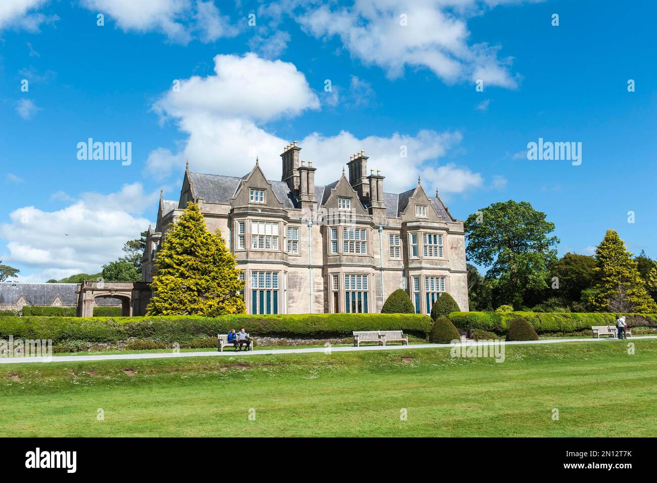 Manor House, Muckross House, Bourn Vincent Memorial Park, Killarney National Park, County Kerry, Irlanda, Europa Foto Stock