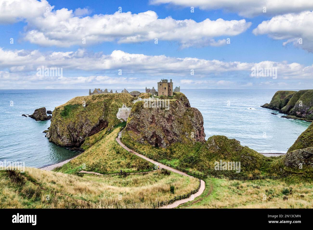 La rovina del Castello di Dunottar, Stonehaven, nell'Aberdeenshire, Scozia. Foto Stock