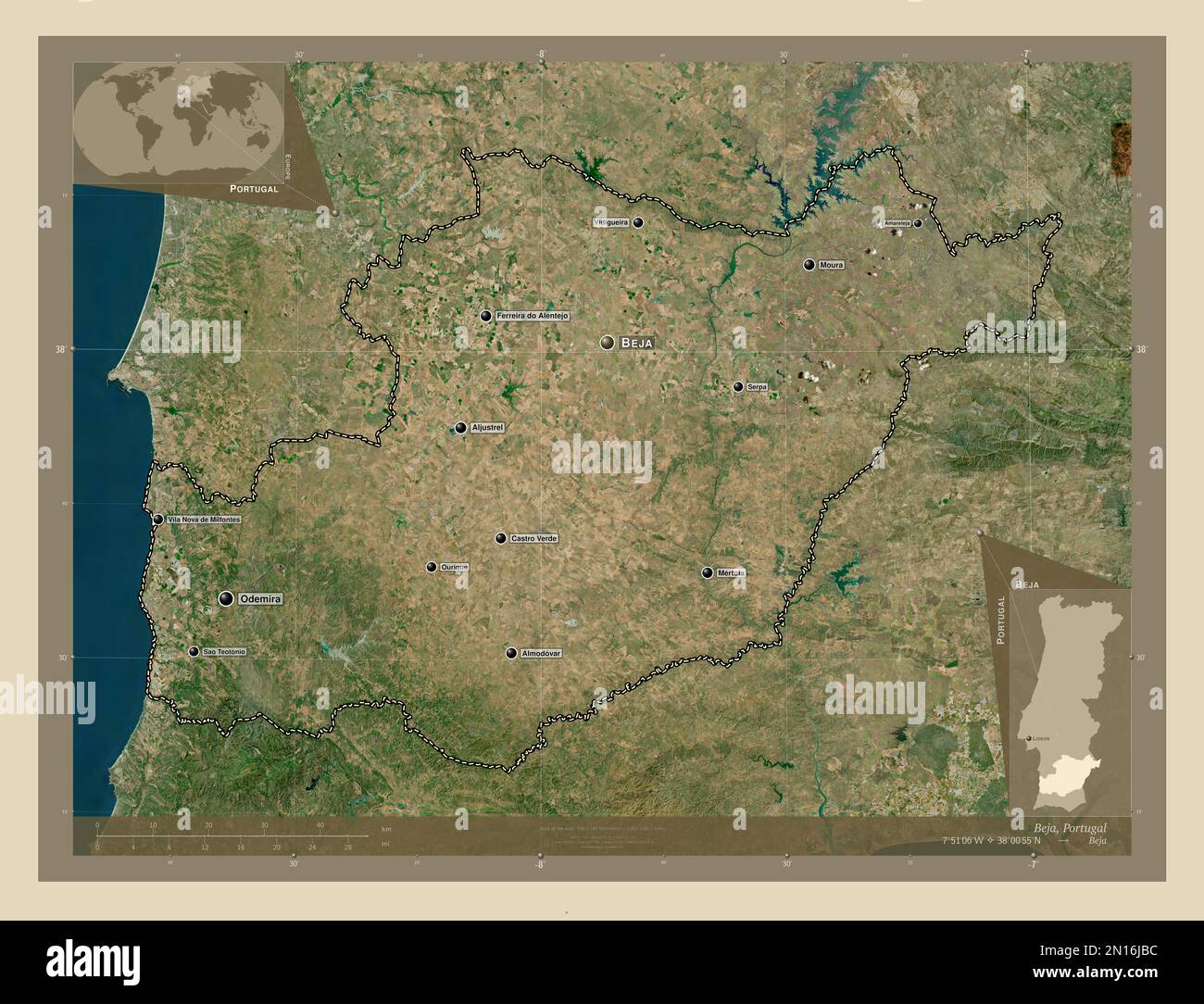 Beja, distretto del Portogallo. Mappa satellitare ad alta risoluzione. Località e nomi delle principali città della regione. Mappe delle posizioni ausiliarie degli angoli Foto Stock