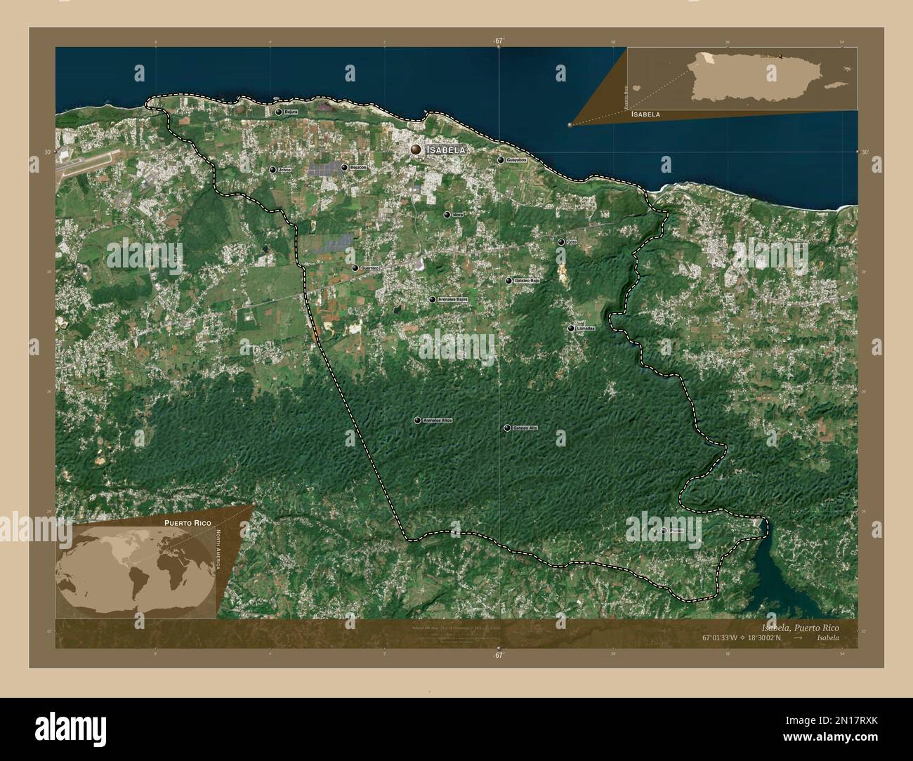 Isabela, comune di Puerto Rico. Mappa satellitare a bassa risoluzione. Località e nomi delle principali città della regione. Mappe delle posizioni ausiliarie degli angoli Foto Stock