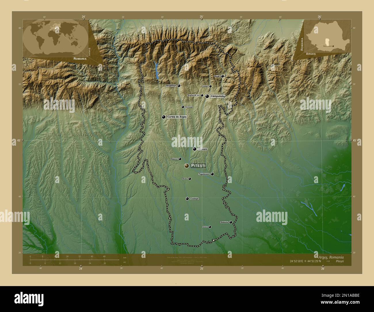 Arges, contea di Romania. Mappa di altitudine colorata con laghi e fiumi. Località e nomi delle principali città della regione. Posizione ausiliaria angolo ma Foto Stock