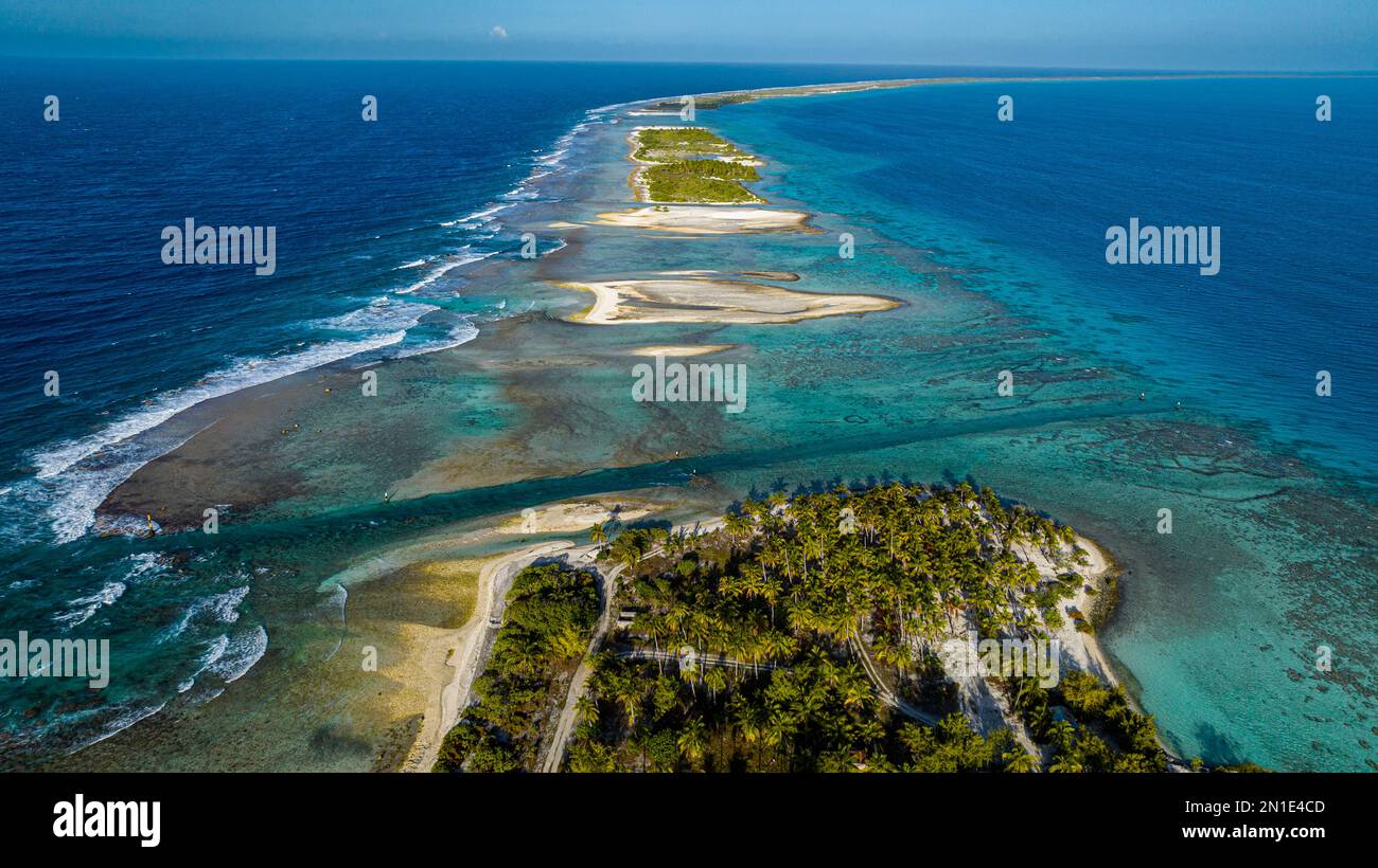 Antenna dell'atollo di Hikueru, arcipelago di Tuamotu, Polinesia francese, Pacifico del Sud, Pacifico Foto Stock