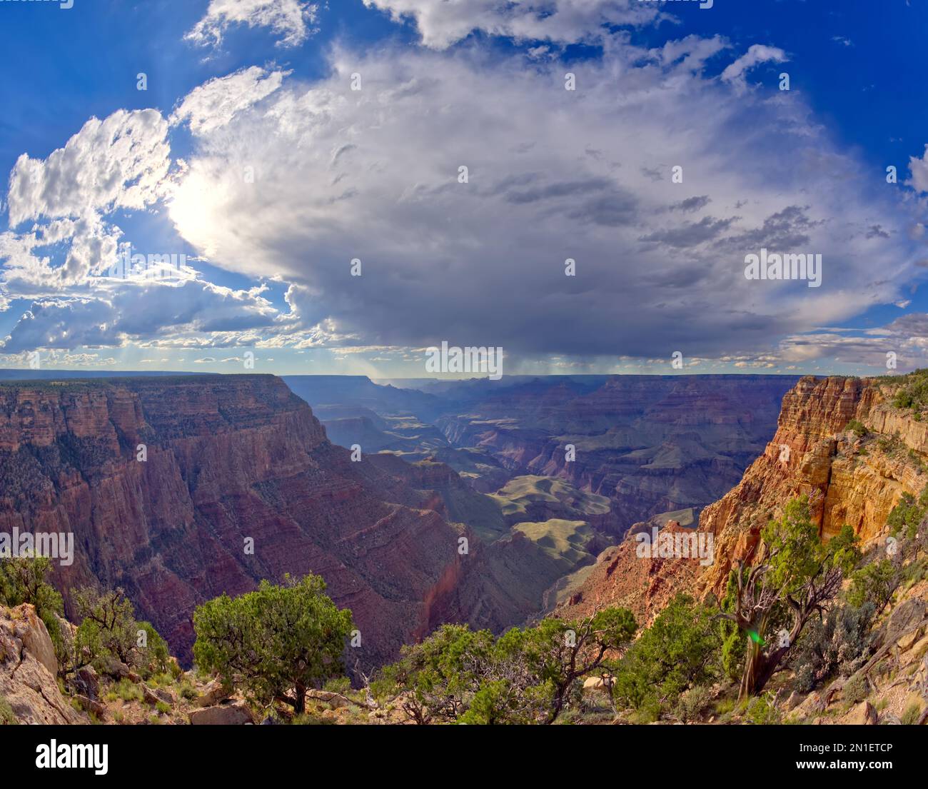 Una tempesta di tarda giornata vista dalle scogliere sopra Papago Creek al Grand Canyon, Grand Canyon National Park, sito patrimonio dell'umanità dell'UNESCO, Arizona Foto Stock