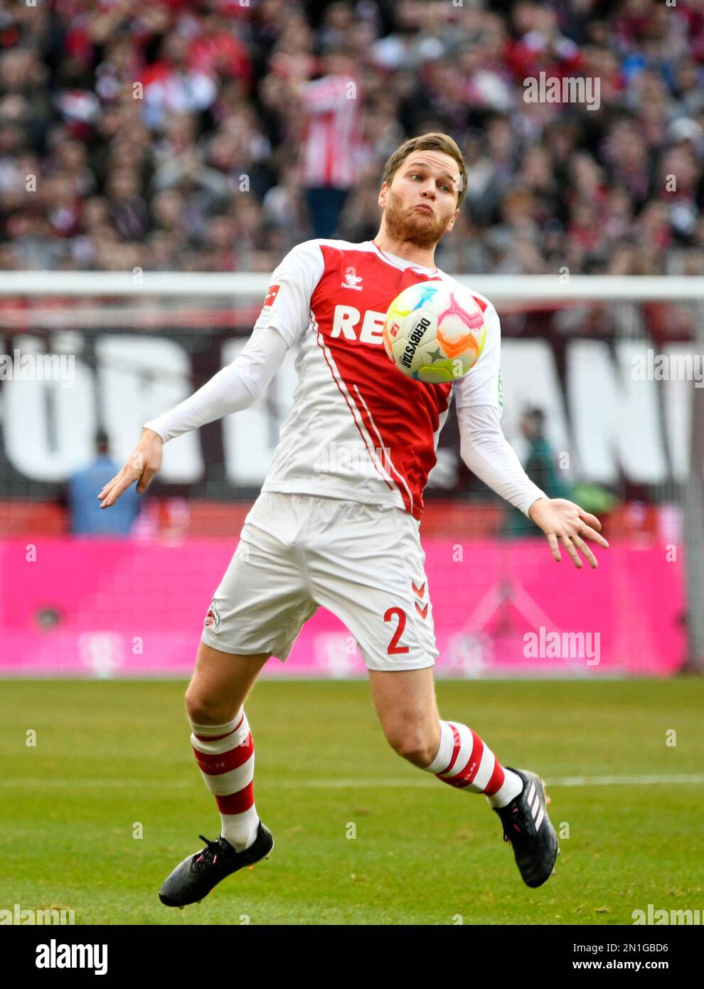 RheinEnergieStadion Cologne Germania, 4,3.2023, Calcio: Bundesliga matchday 19, 1.FC Koeln (KOE, bianco) vs Rasenballsport Leipzig (RBL, nero) — Benno Schmitz (KOE) Foto Stock