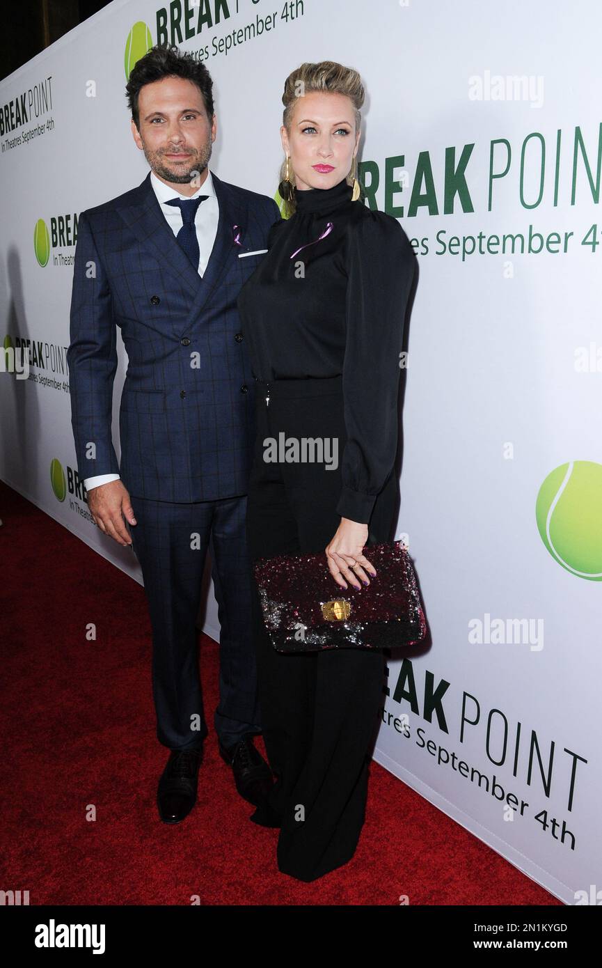 Actor Jeremy Sisto, left, and Addie Lane arrive at the LA Special Screening of "Break Point" held at the TCL Chinese 6 Theatres on Thursday, Aug. 27, 2015, in Los Angeles. (Photo by Richard Shotwell/Invision/AP) Foto Stock