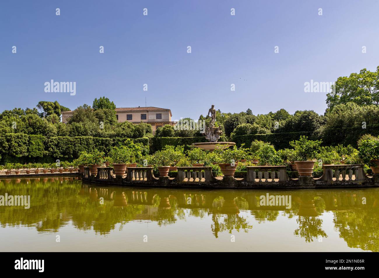 Intorno ai Giardini di Boboli, uno splendido spazio pubblico nel cuore di Firenze Foto Stock