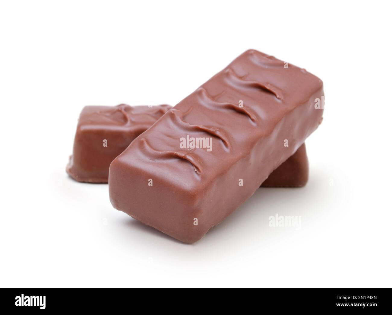 Due barrette di cioccolato isolate sul bianco. Foto Stock
