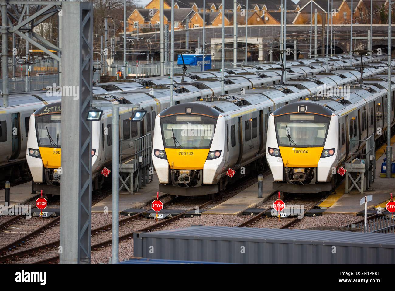 L'immagine del febbraio 3 mostra i treni Thameslink impilati in sidings nel Bedfordshire mentre i macchinisti in Inghilterra escono per la seconda volta Foto Stock