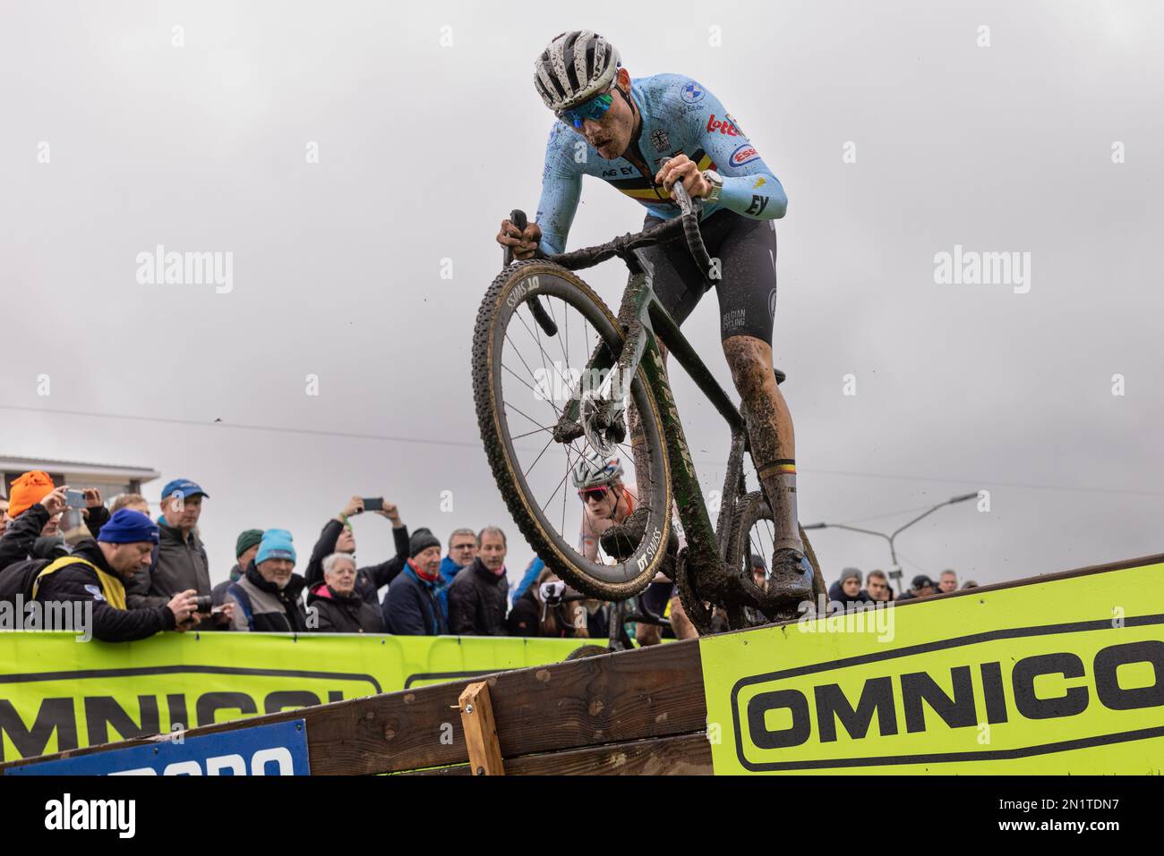 Hoogerheide, Paesi Bassi. , . U23 uomini, belga Emiel Verstrynge foto in azione durante la gara maschile U23 UCI World Championship Cyclo-cross Hoogerheide 2023 nei Paesi Bassi, ciclismo, off Road cycling, UCI Cyclocross World Championships, a Hoogerheide, Paesi Bassi Sabato 04 Febbraio 2023. Foto e copyright Fabien BOUKLA/ATP immagini. (BOUKLA Fabien/ATP/SPP) Credit: SPP Sport Press Photo. /Alamy Live News Foto Stock