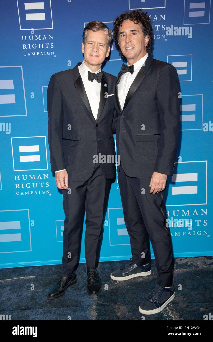 New York, Stati Uniti. 04th Feb, 2023. Brad Hoylman e David Segal partecipano alla Human Rights Campaign 2023 cena della Grande New York al Marriott Marquis Times Square a New York City. (Foto di Ron Adar/SOPA Images/Sipa USA) Credit: Sipa USA/Alamy Live News Foto Stock