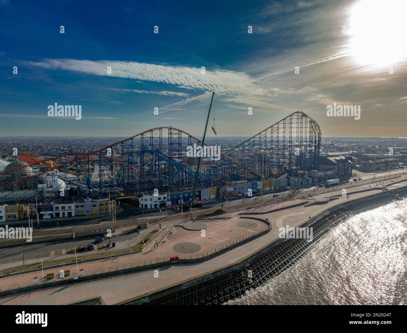 Blackpool Pleasure Beach BPB Aerial Update chiuso la stagione 2023, Inc Big One Re Tracking Foto Stock