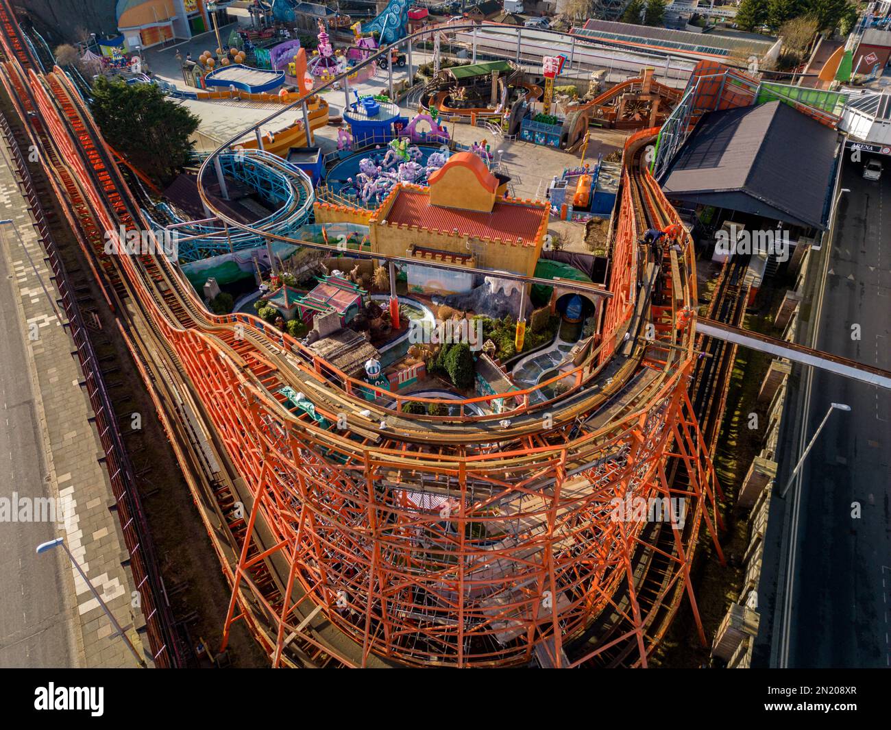 Blackpool Pleasure Beach BPB Aerial Update chiuso la stagione 2023, Inc Big One Re Tracking Foto Stock