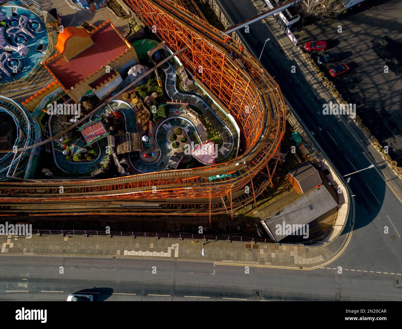 Blackpool Pleasure Beach BPB Aerial Update chiuso la stagione 2023, Inc Big One Re Tracking Foto Stock