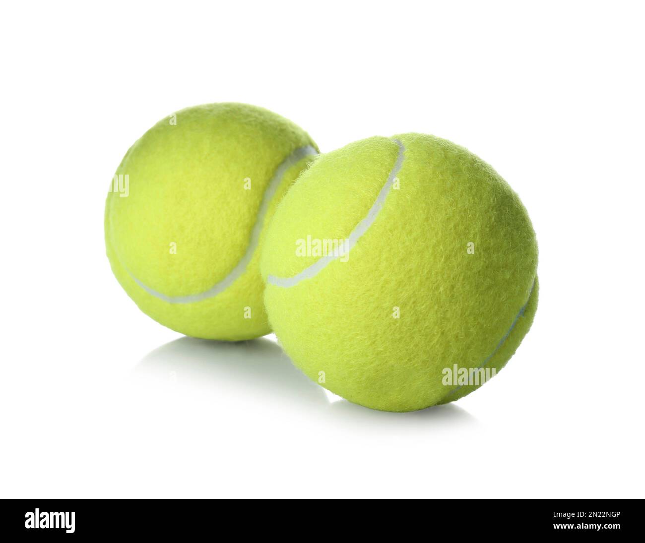 Palle da tennis isolate su bianco. Attrezzature sportive Foto Stock