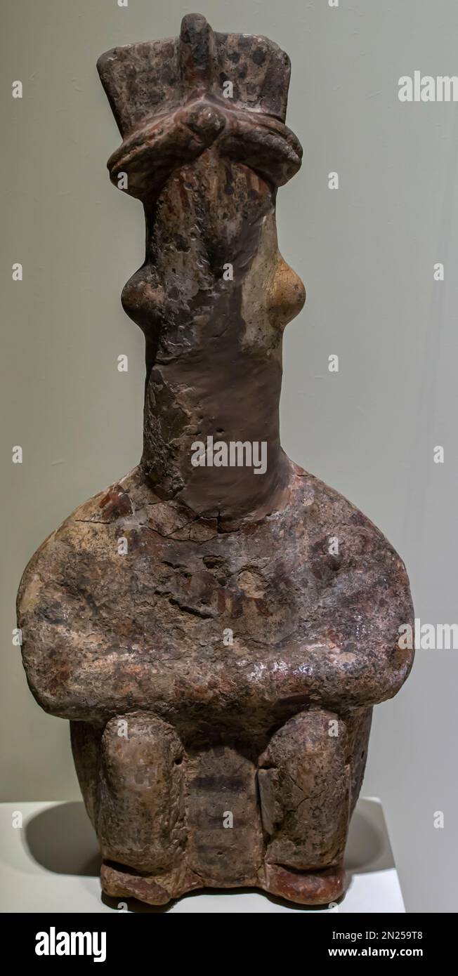 Figurina della dea seduta. Terra cotta. Canhasan. 6th millenium a.C. Foto Stock