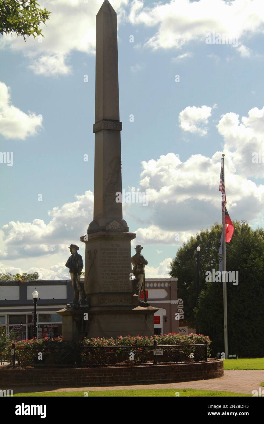 Monticello, Georgia, Stati Uniti. Monumento commemorativo alla guerra civile della contea di Jasper in Piazza Monticello. Foto Stock