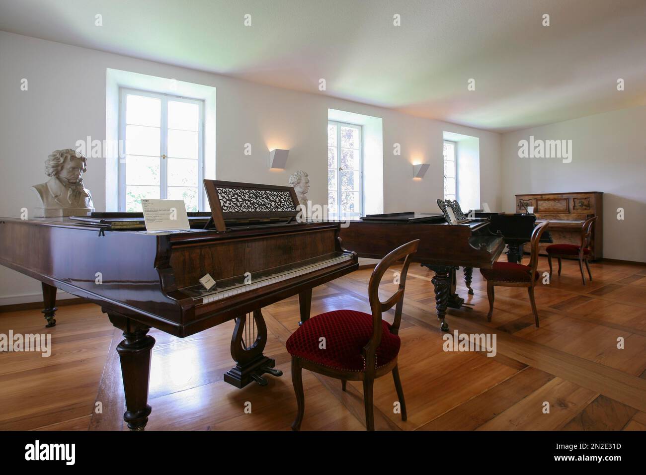 Castello di Stauffenberg, Jehle Music History Collection, Grand piano, Albstadt-Lautlingen, Baden-Wuerttemberg, Germania Foto Stock