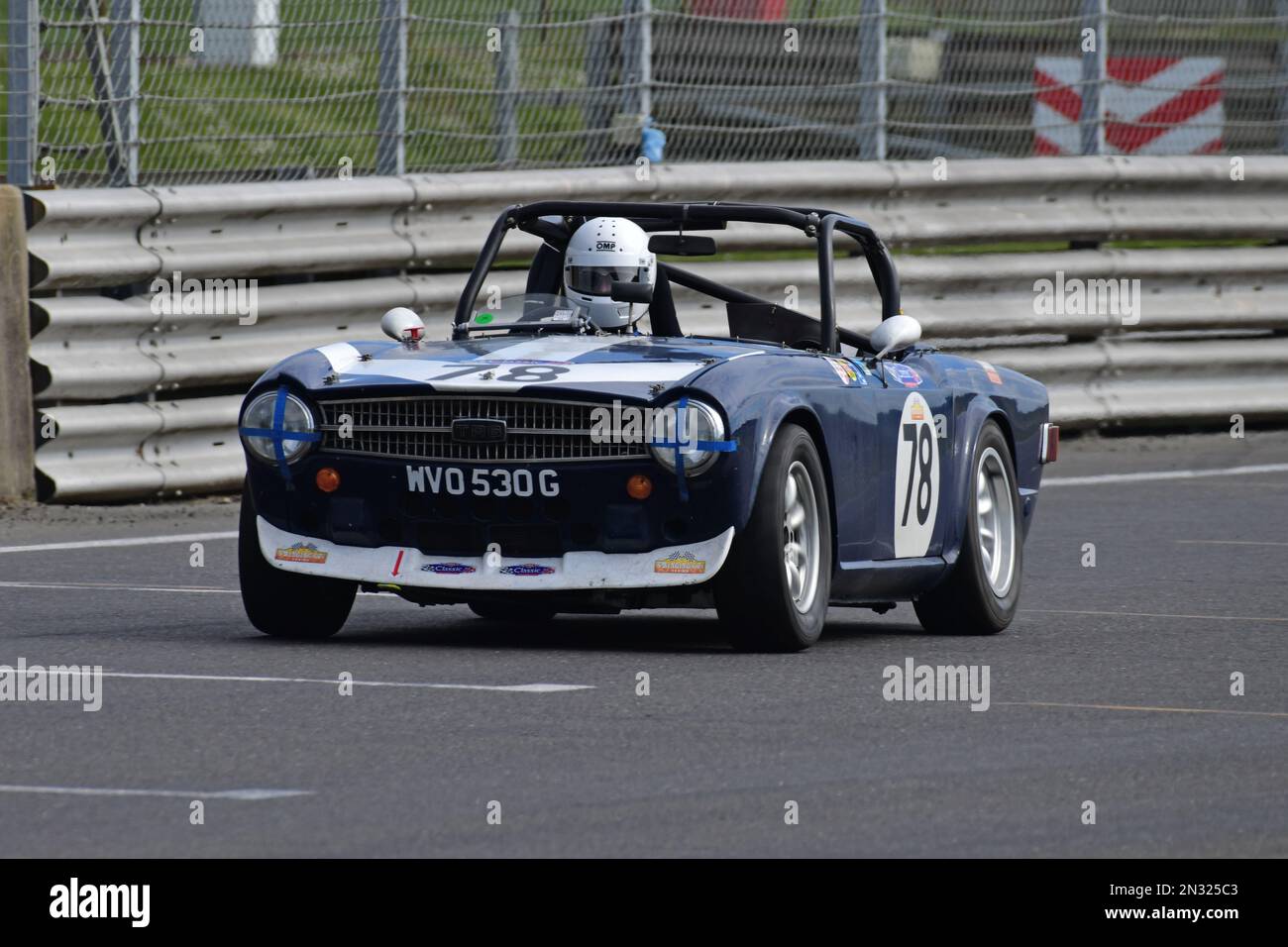 David McDonald, Bailey Frost, Triumph TR6, Adams e Page Swinging Sessies, Gruppo 2, vetture oltre 2000cc, divise in 6 classi G a i, a quaranta minuti Foto Stock