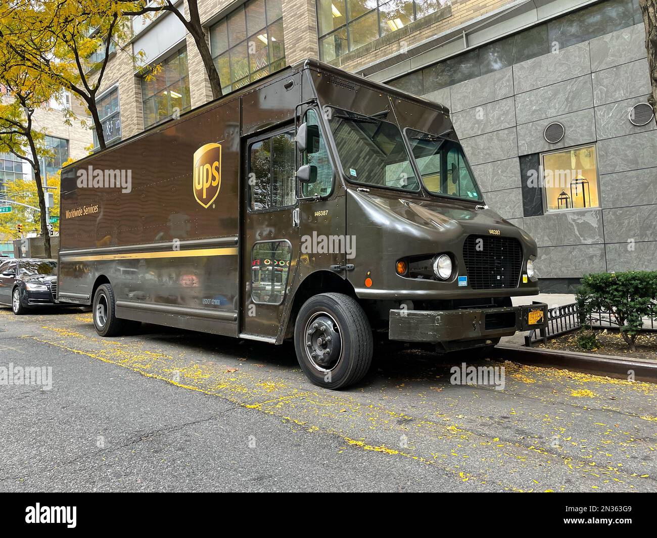 UPS Truck parcheggiato nelle strade di Manhattan. Foto Stock