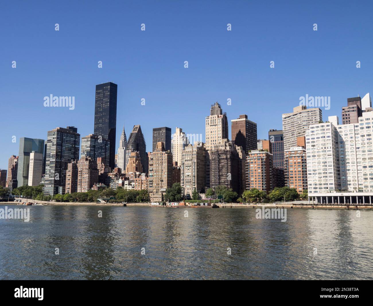 East Manhattan Skyline da Roosevelt Island, New York, USA Foto Stock