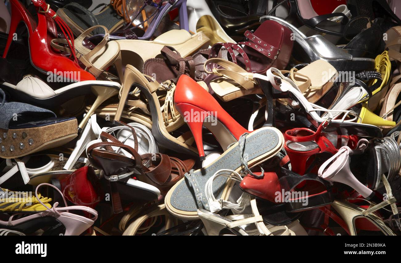 Pile di scarpe Foto Stock