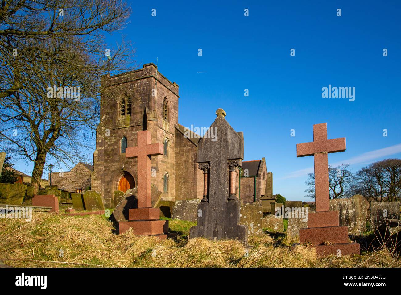 La chiesa parrocchiale di San Paolo si trova a Flash, il più alto villaggio della Gran Bretagna Quornford, Staffordshire Moorlands. Peak District Inghilterra Foto Stock