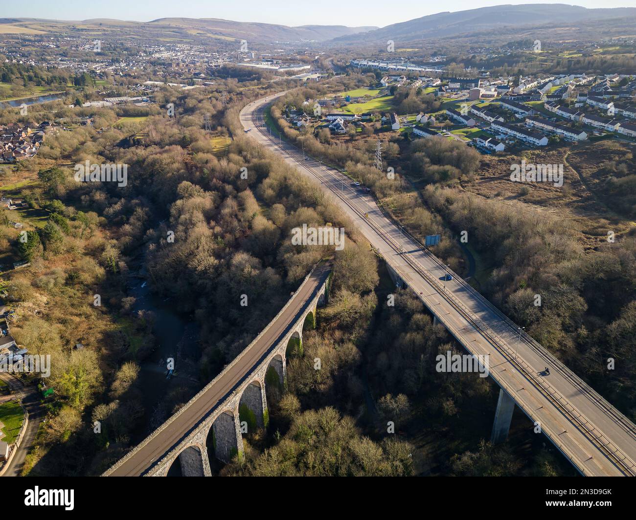Veduta aerea del Viadotto di Cefn Coed (costruito nel 1866) a Merthyr Tydfil, Galles Foto Stock