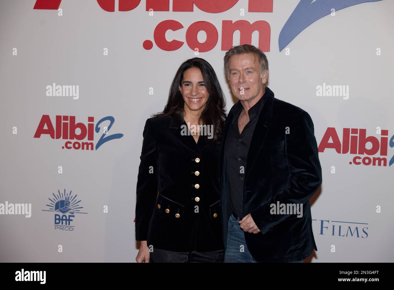 Parigi, Francia. 6th Feb, 2023. Franck Dubosc e sua moglie Danièle Dubosc partecipano alla prima del Alibi.com 2 di Philippe Lacheau a le Grand Rex. Foto Stock