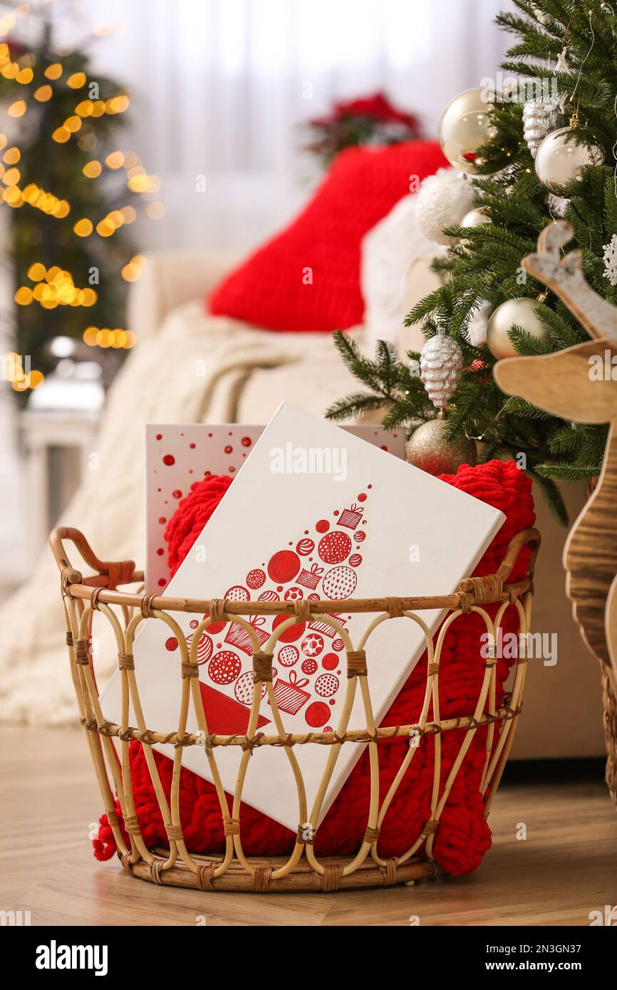 Bella foto di Natale in camera decorata. Design degli interni Foto Stock