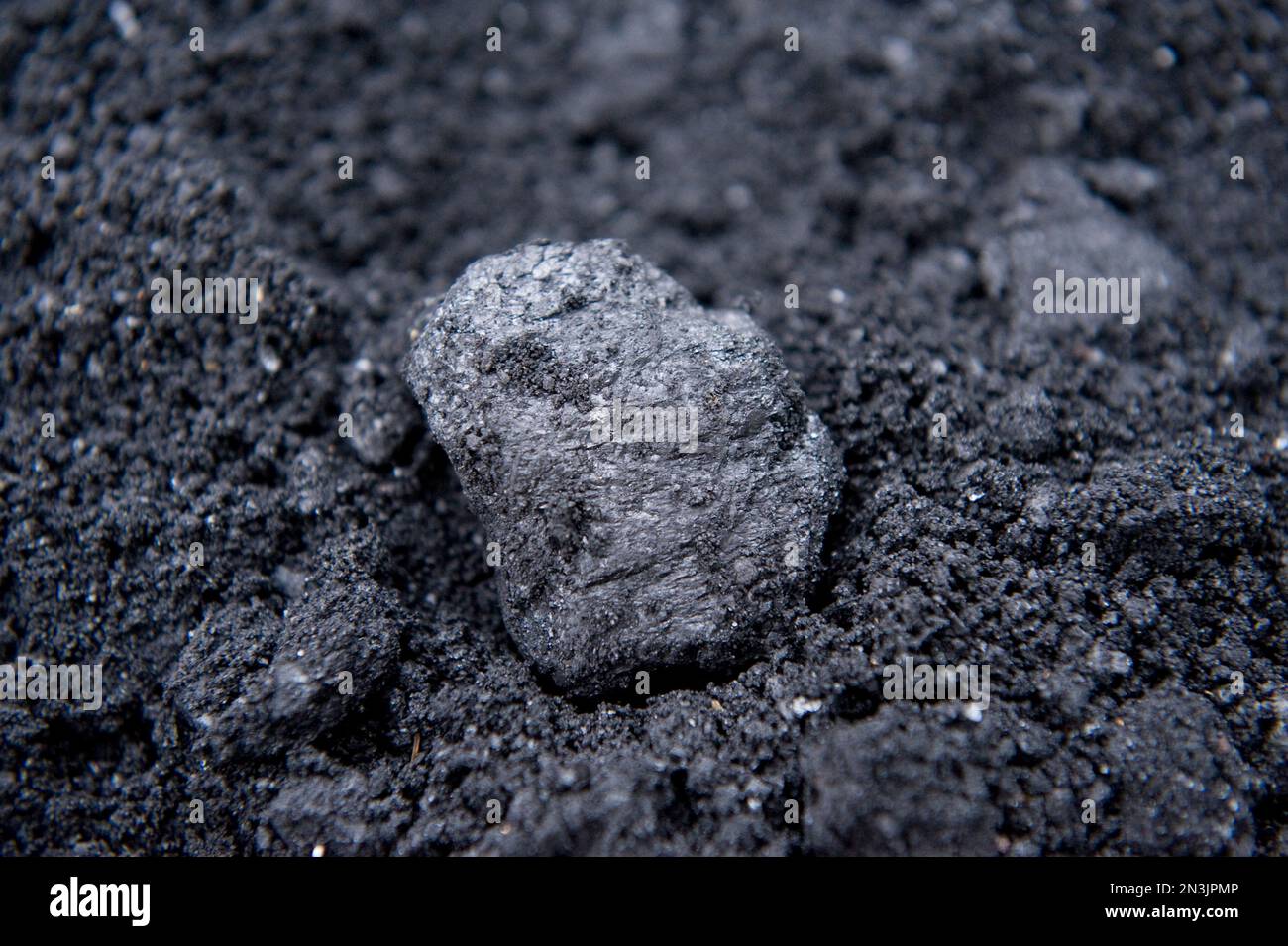 Grumi di carbone; Cortland, Nebraska, Stati Uniti d'America Foto Stock