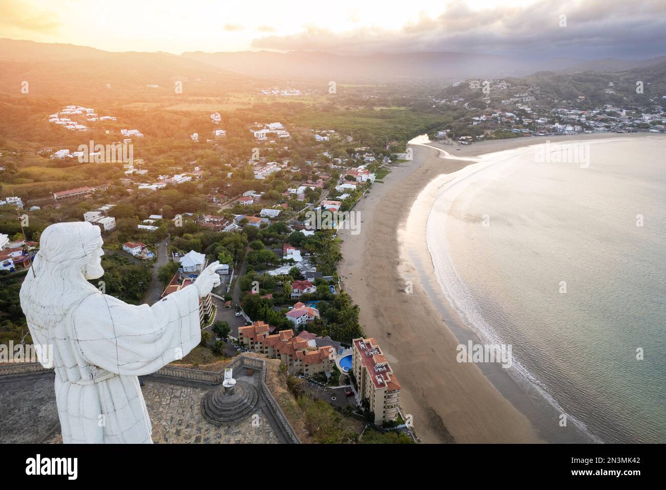 Monumento di gesù cristo in Nicaragua San Juan del sur vista aerea drone Foto Stock