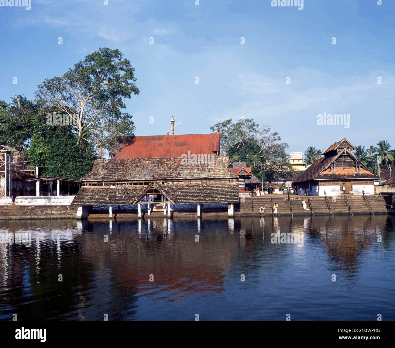 SREE Krishna tempio e stagno in Ambalapuzha, Kerala, India, Asia Foto Stock