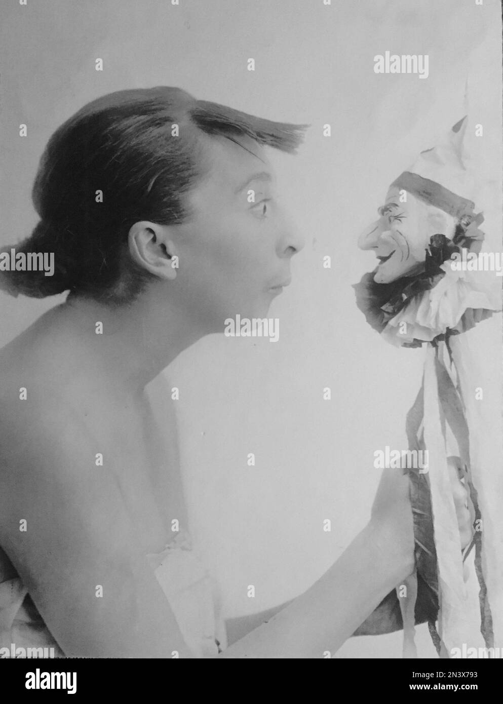Gale Henry - American Film Actress ha pensato di essere il prototipo della ragazza di Popeye Olive Oyl - qui in partita con il burattino - 1915 Foto Stock