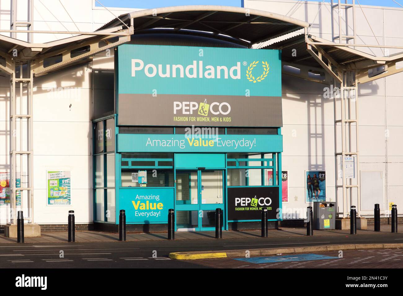 Poundland è una catena britannica di negozi di varietà fondata nel 1990. Foto Stock