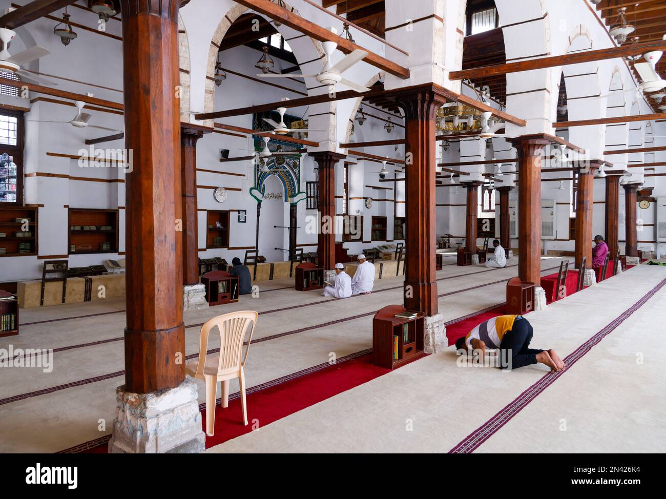 Interno della sala di preghiera al-Shafi moschea, al-Balad, la zona storica di Jedda, Arabia Saudita Foto Stock