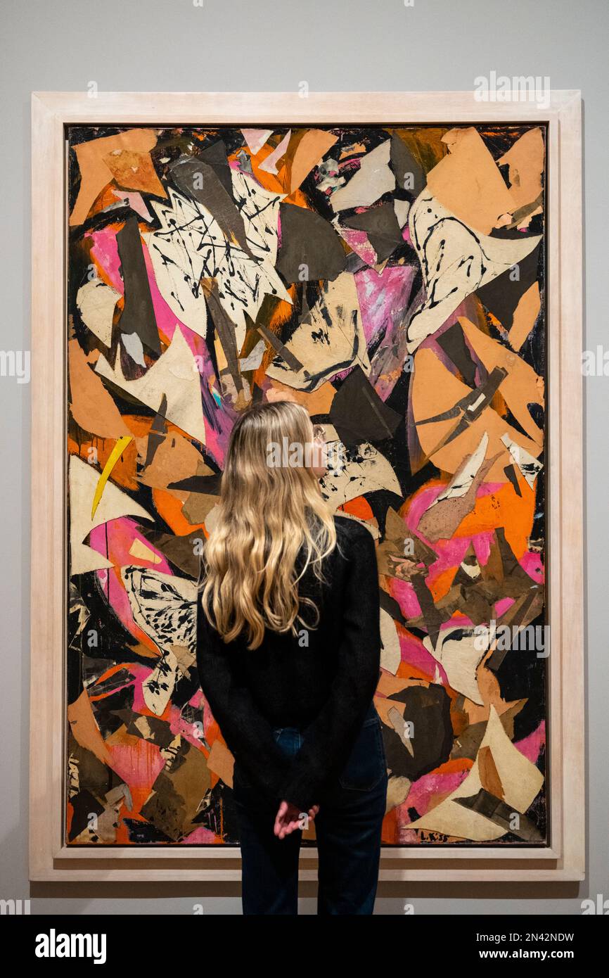 Londra, Regno Unito. 8 febbraio 2023. 'Bald Eagle', 1955, di Lee Krasner in anteprima di 'Action, Gesture, Paint: Women Artists and Global Abstraction', 1940-70, una nuova mostra che cerca di rivedere l'idea che l'espressionismo astratto fosse un movimento prevalentemente associato ai pittori maschili e americani. Oltre 150 dipinti di una trascurata generazione di 80 donne artisti internazionali sono esposti alla Whitechapel Gallery dal 9 febbraio al 7 maggio 2023. Credit: Stephen Chung / Alamy Live News Foto Stock