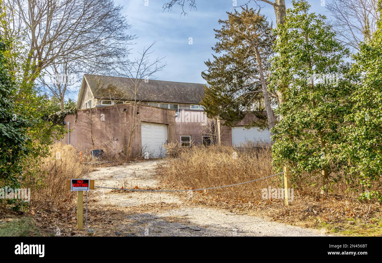 Una casa trascurata a Shinnecock Hill, Southampton, NY Foto Stock