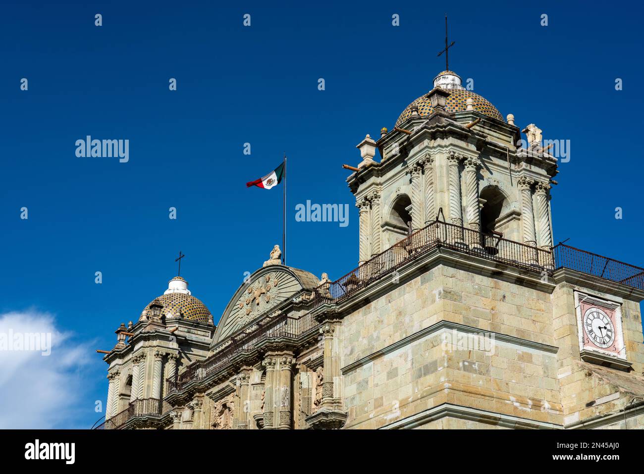 La Cattedrale di nostra Signora dell'Assunzione o Cattedrale Metropolitana nella storica città di Oaxaca, Messico. Costruito tra il 1573 e il 1773. Parte di un Foto Stock