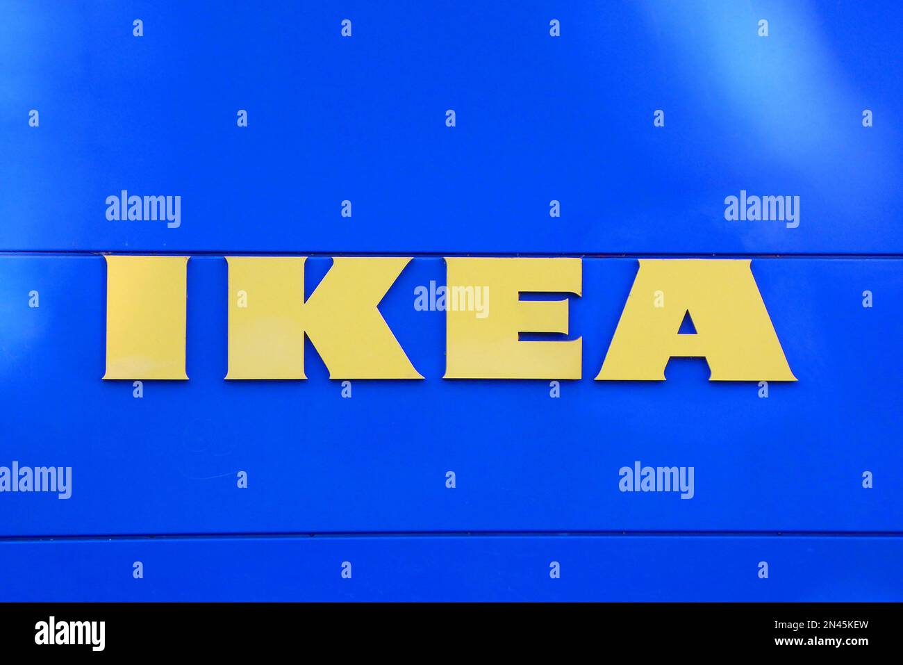 IKEA / Logo / Lettering/ conglomerato multinazionale svedese Foto Stock