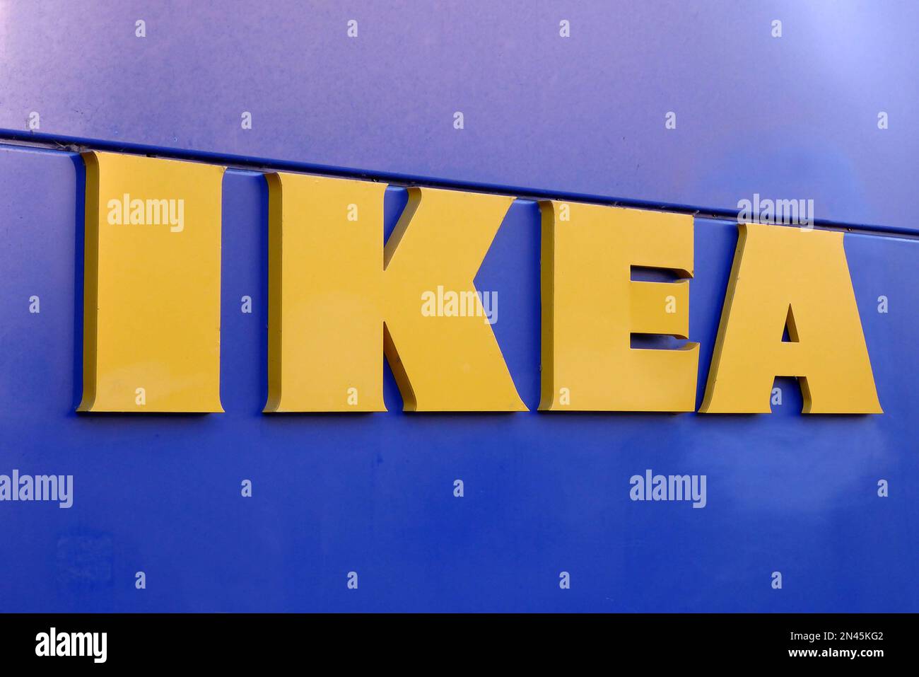 IKEA / Logo / Lettering/ conglomerato multinazionale svedese Foto Stock