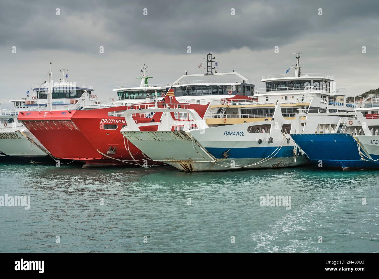 Fähren, Hafen von Salamina, Griechenland Foto Stock