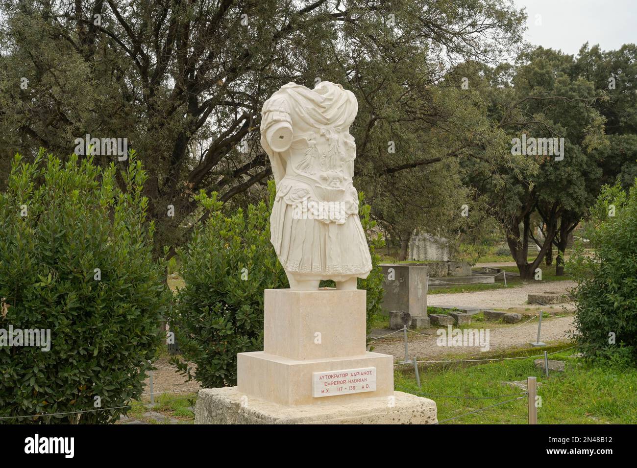 Nachbildung Statua Kaiser Adriano, Athener Agora, Athen, Griechenland Foto Stock