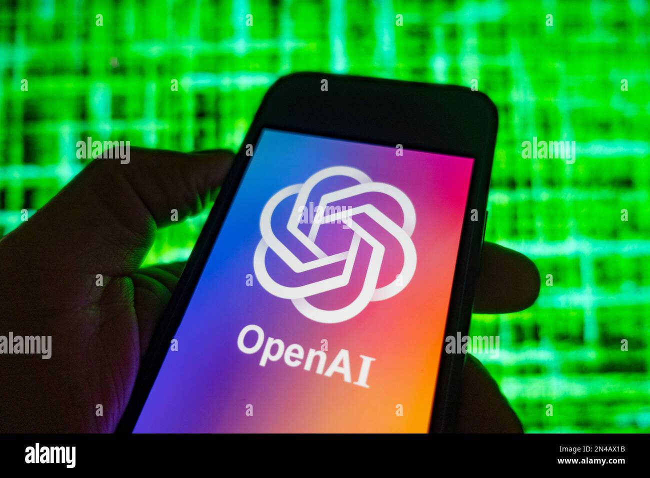 Immagine composita digitale del logo OpenAI ChatGPT chatbot mostrato sul telefono cellulare Foto Stock Immagine composita digitale del logo OpenAI ChatGPT chatbot mostrato sul telefono cellulare Foto Stock