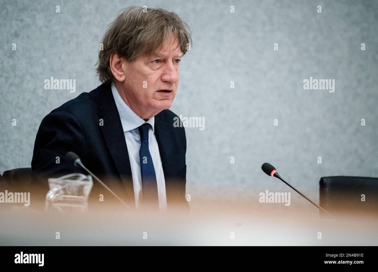 L'AIA - Rob de Wijk (Centro di Studi strategici dell'Aia) durante una tavola rotonda sul rischio di inviare sempre più armi pesanti in Ucraina da parte dei paesi occidentali. ANP BART MAAT netherlands OUT - belgio OUT Foto Stock