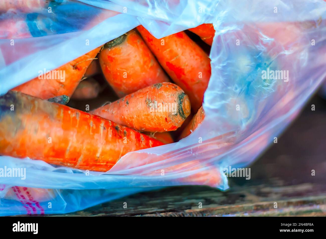 Una borsa di carote. Foto Stock