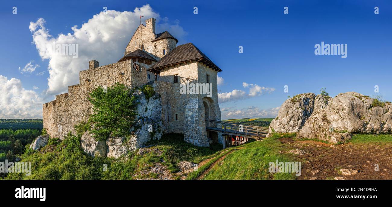 Sentiero dei nidi delle aquile - Castello di Bobolice Foto Stock