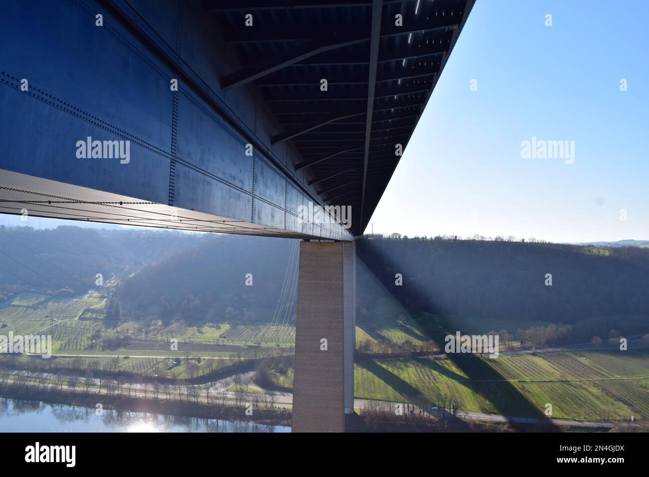 Lato inferiore di Moseltalbrücke Foto Stock